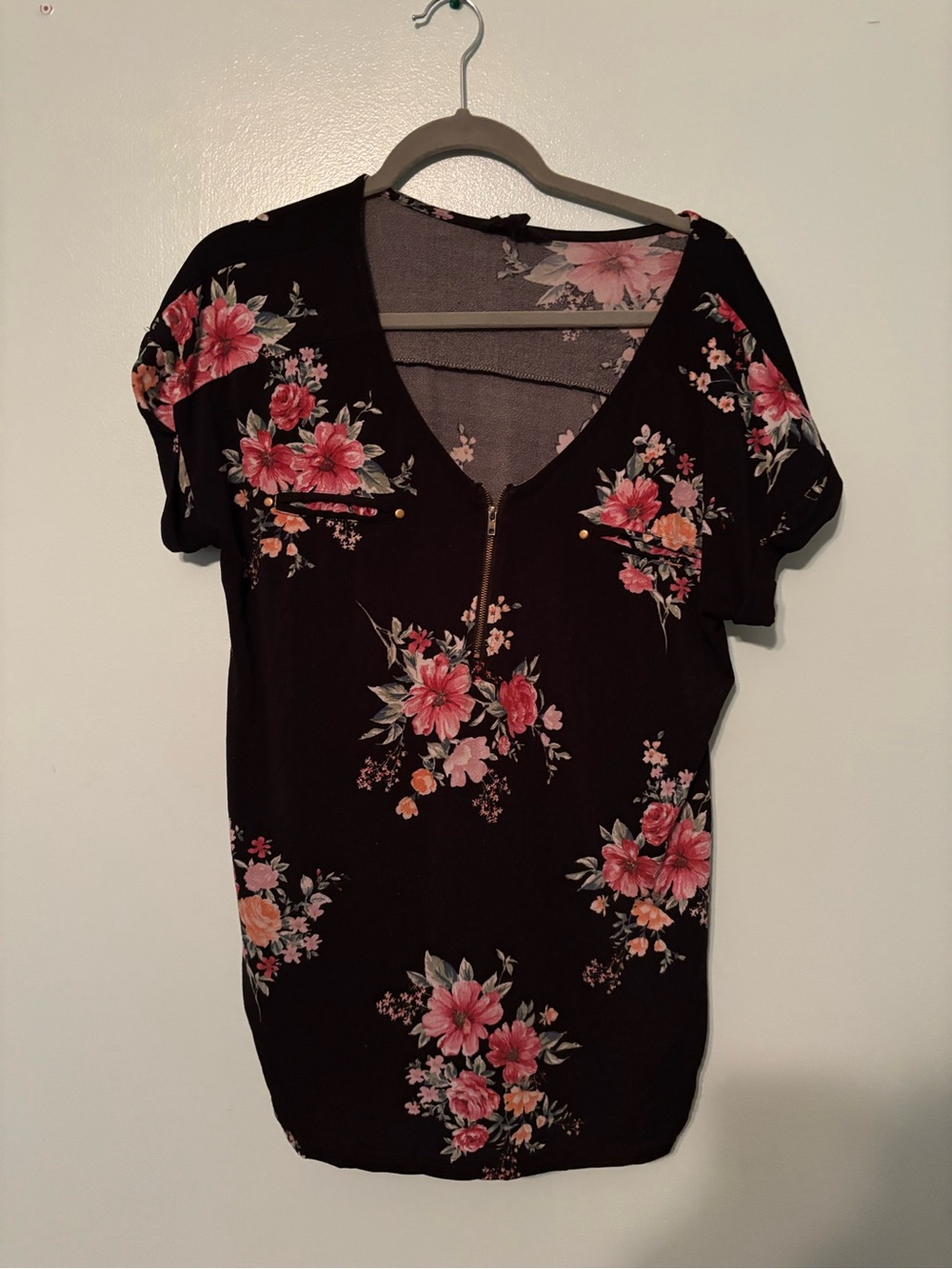torrid Black Floral V-Neck Zip Blouse with Pink Flowers
